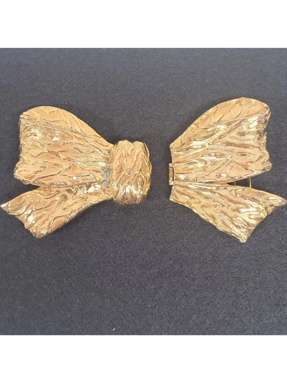 Mimi Di N 2 Piece Bow Belt Buckle 1987 Gold Tone 5 3/4